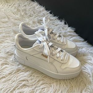 Puma Carina Court Sneakers
